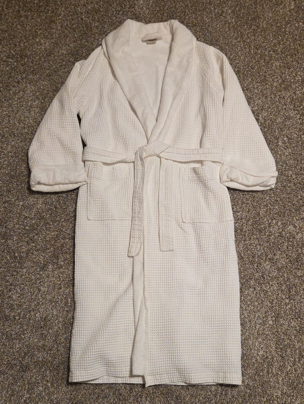 100% Luxury Spa Robe - Picture 7 of 10